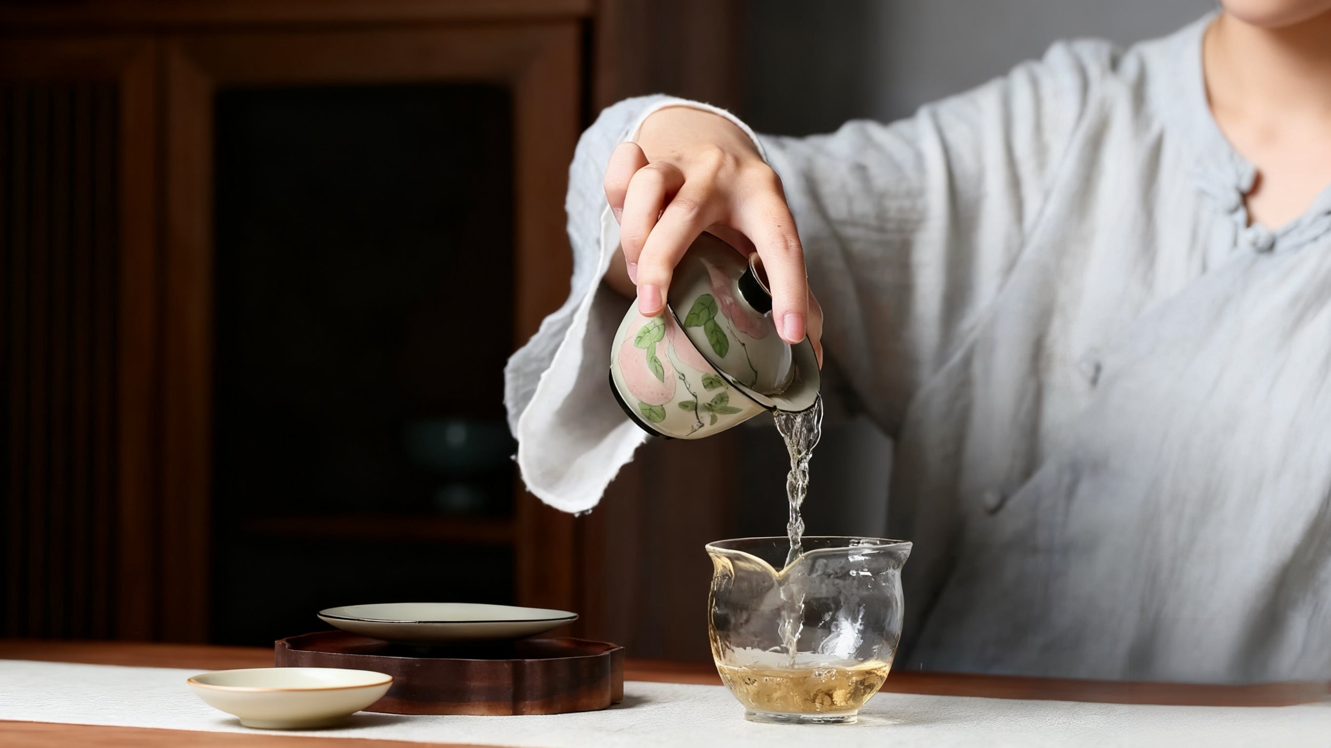 How to Use a Gaiwan: A Step-by-Step Guide for Tea Beginners