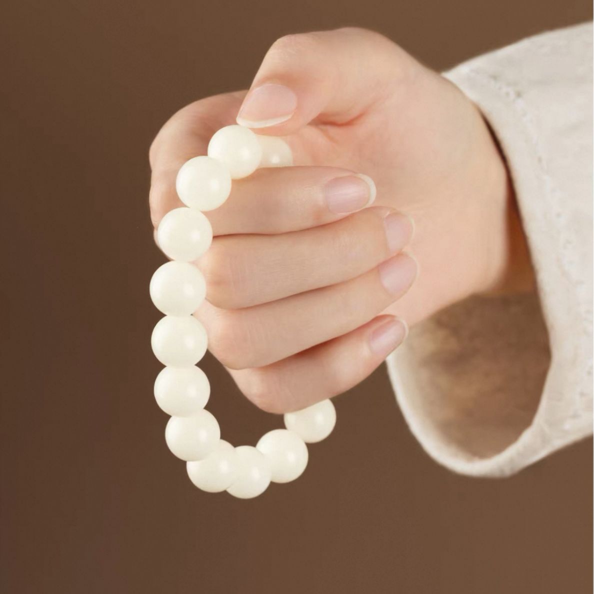 Yunnan White Bodhi Seed Wooden Bracelet – High-Density Meditation Wood Beads (Sink-Tested) : - Seekcase