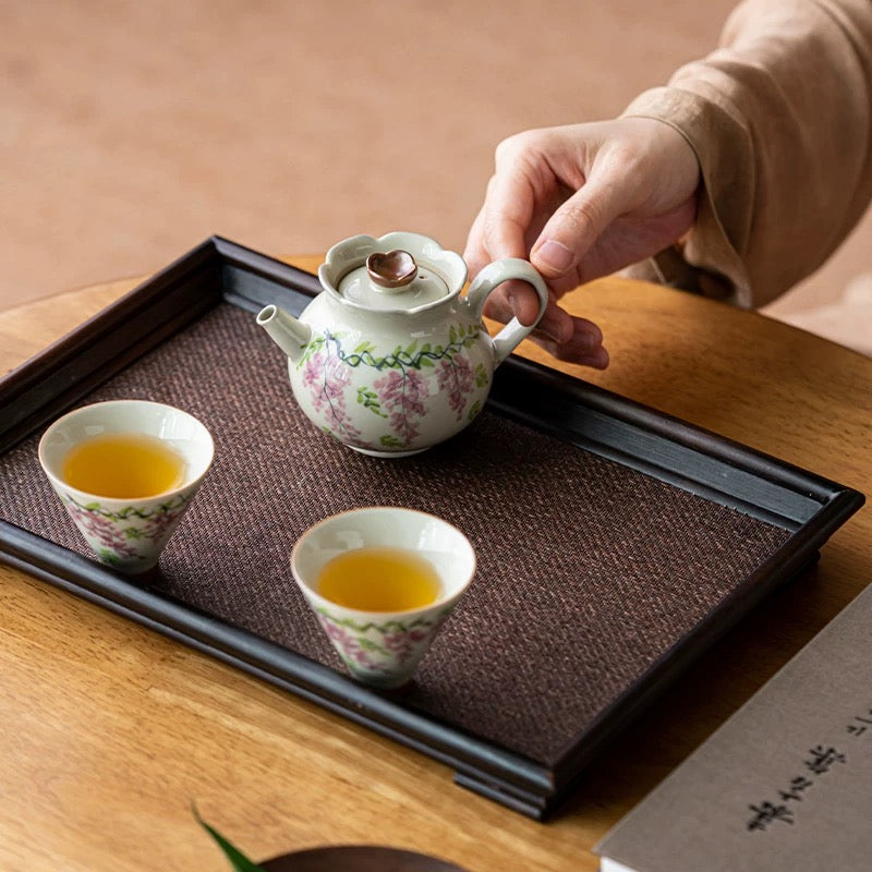 Wisteria Teapot : - Seekcase