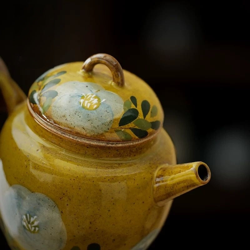 Camellia Teapot : - Seekcase