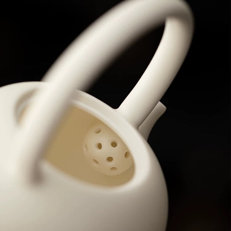 Elegant Teapot : - Seekcase