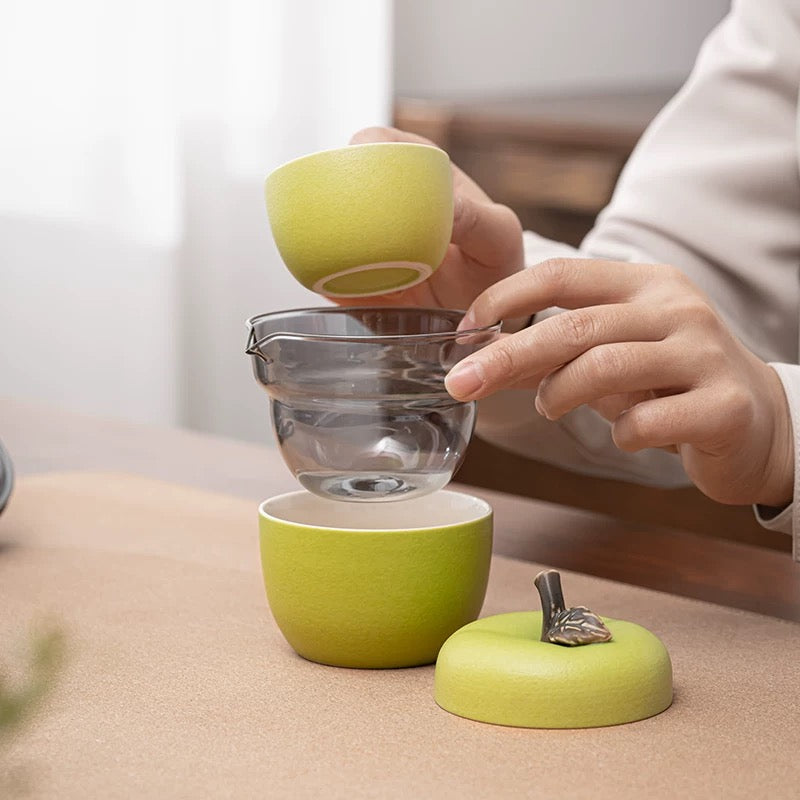 Apple Travel Tea Set : - Seekcase