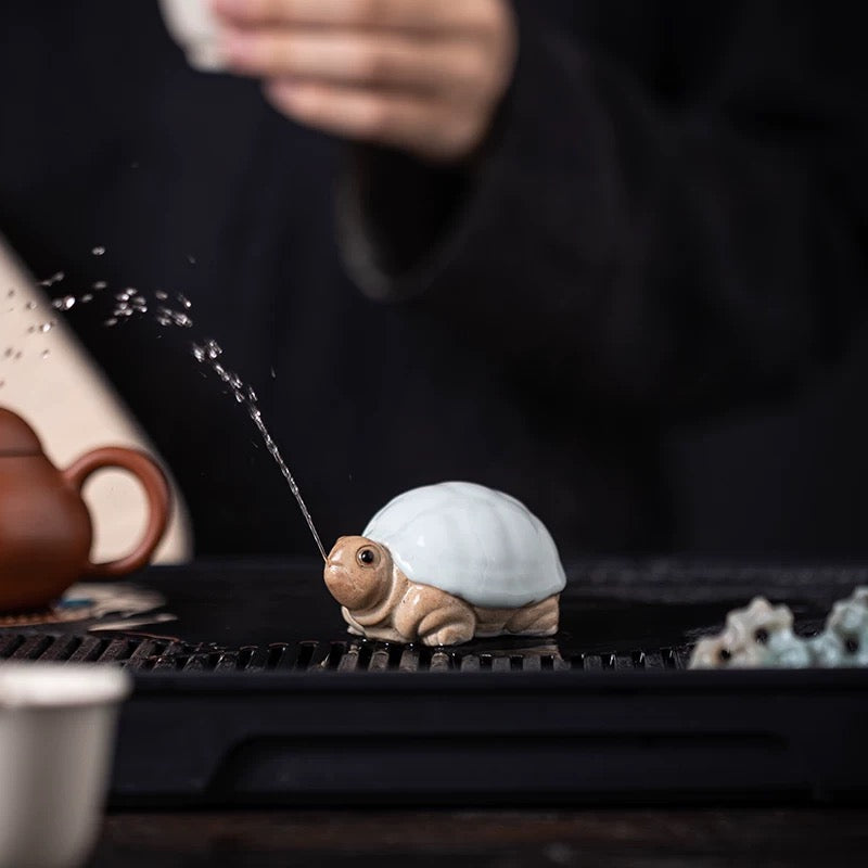 Squirting Tea Pets : - Seekcase