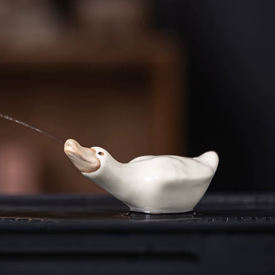 Squirting Tea Pets : Beige Duck Tea Pet - Seekcase