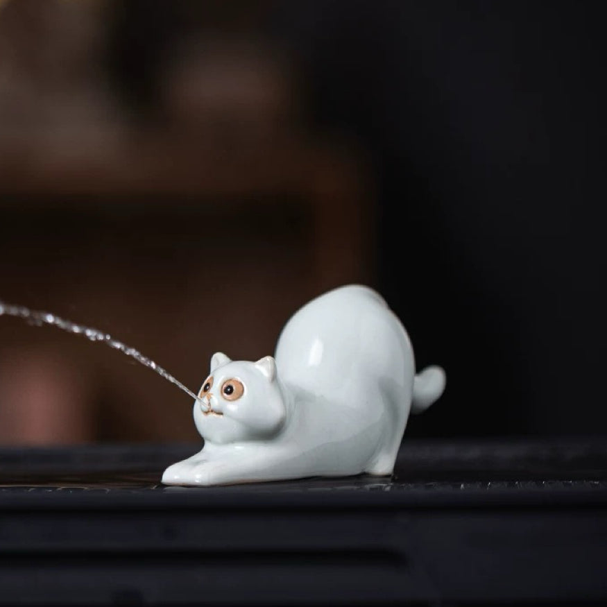 Squirting Tea Pets : Blue Cat Tea Pet - Seekcase