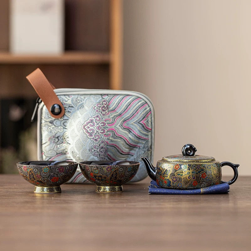 Obsidian Maximalist Travel Tea Set