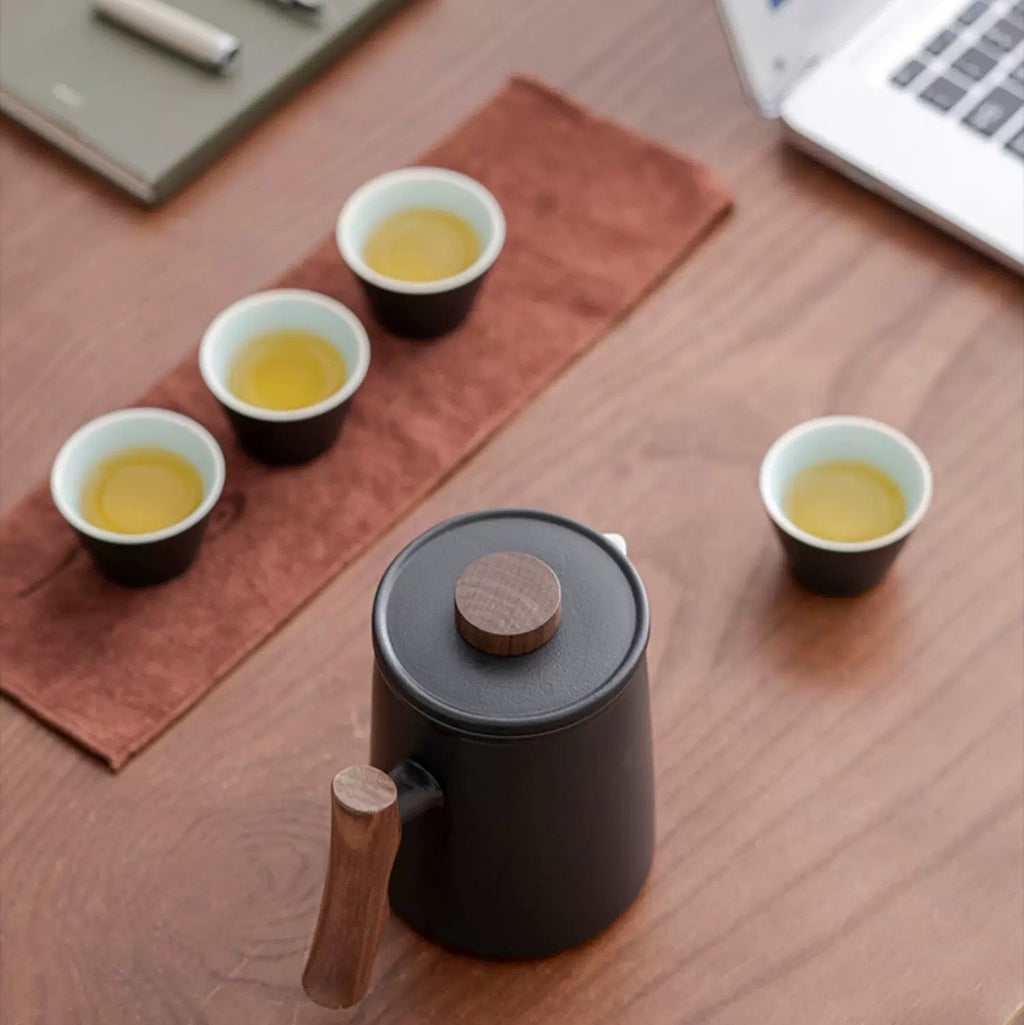 Voyager Travel Tea Set