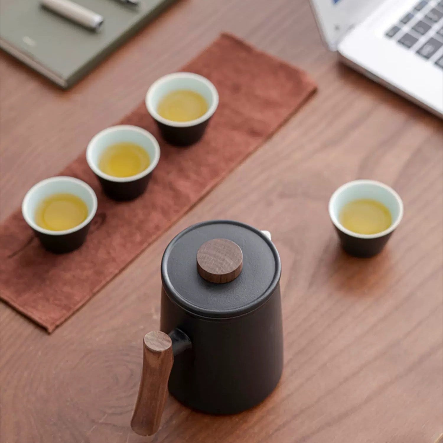 Voyager Travel Tea Set