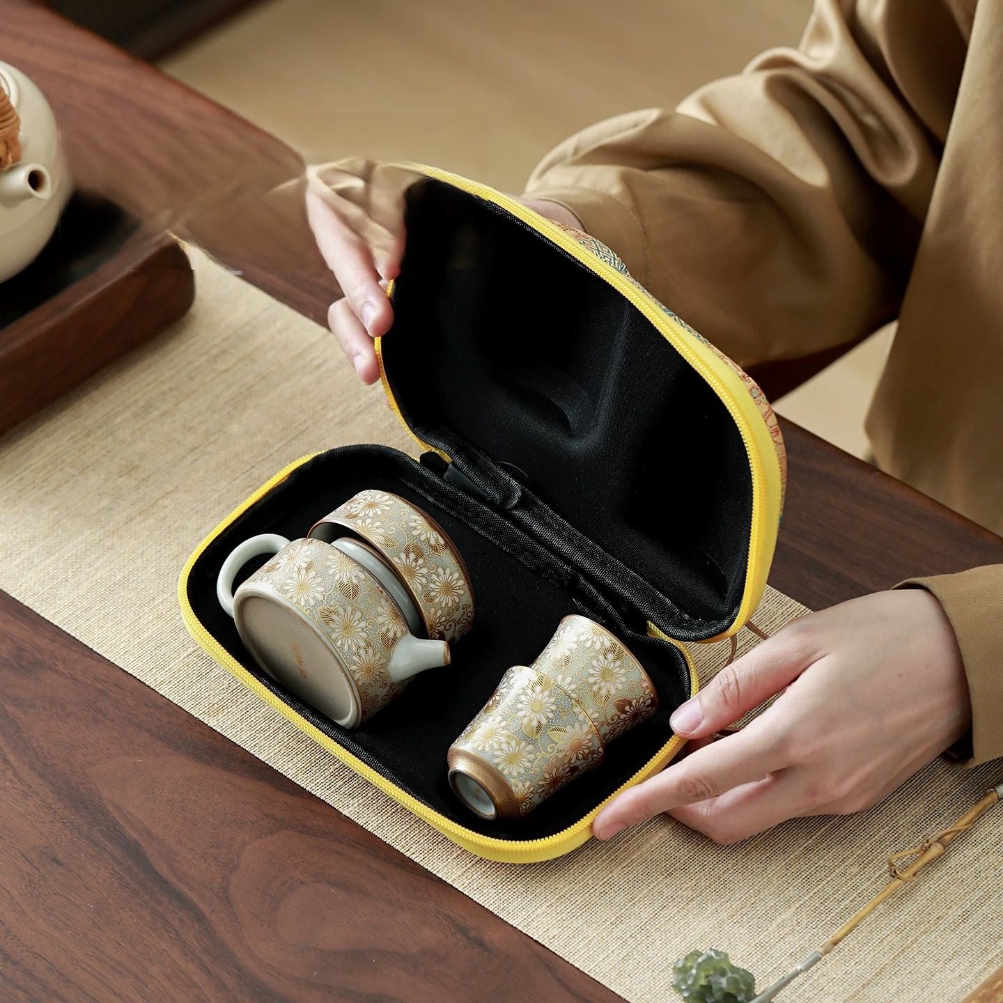 Daisy Portable Office Tea Set